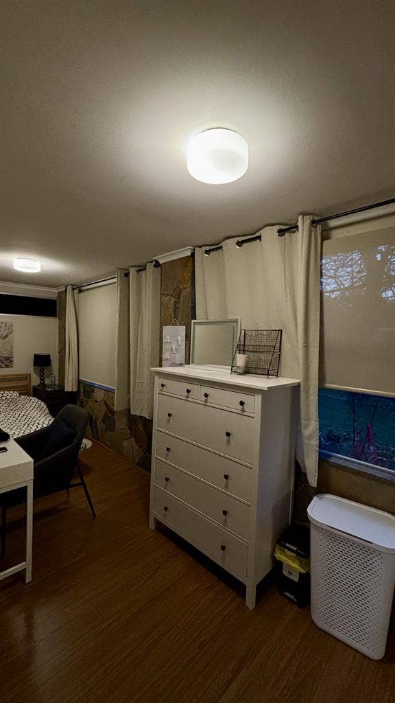FULLY FURNISHED ROOM FOR RENT