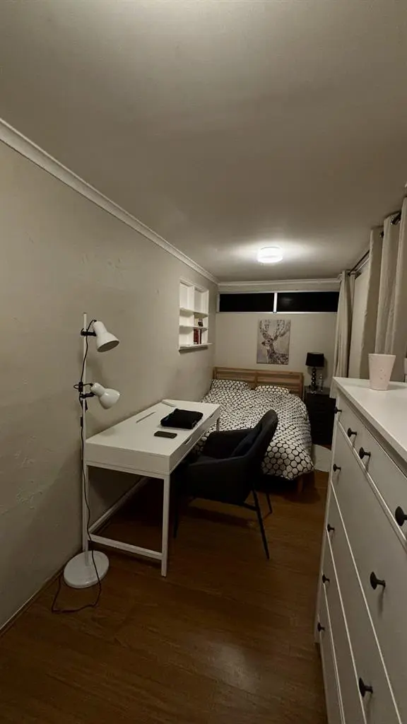 FULLY FURNISHED ROOM FOR RENT