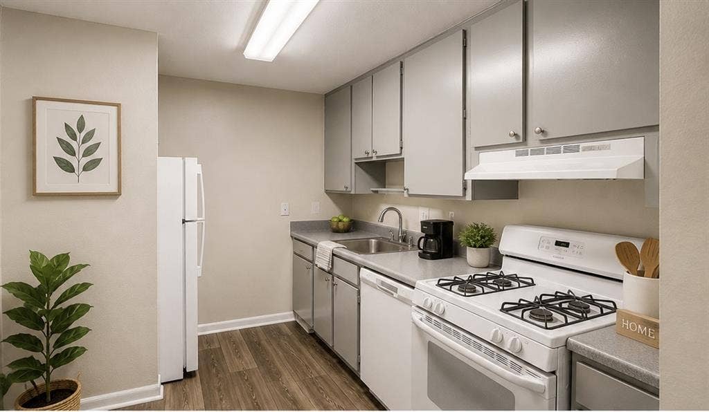 Room for rent Atl available now