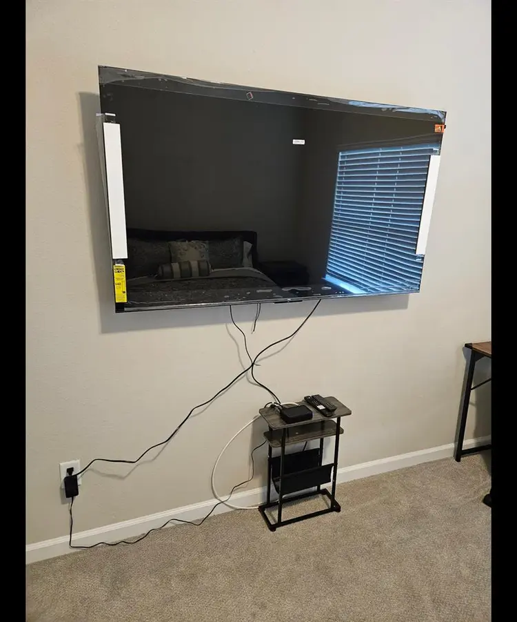 I have a room available NOW...
