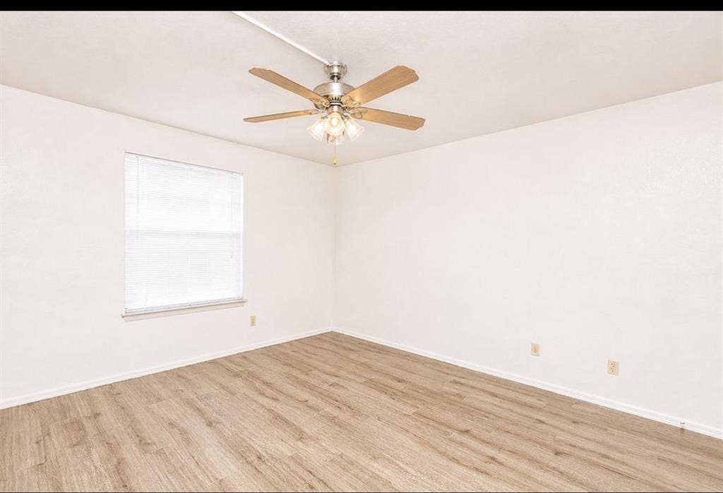 Looking for Female tenant