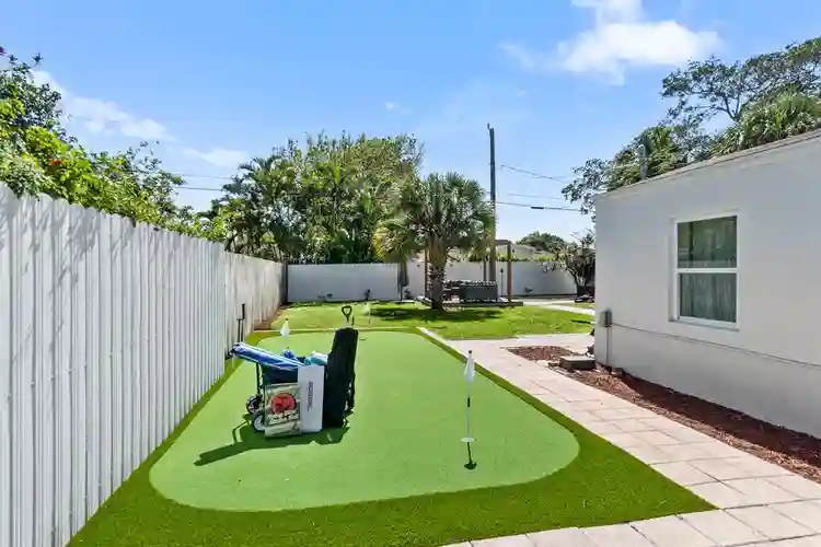 Full Furnished 2BD/1BA Home