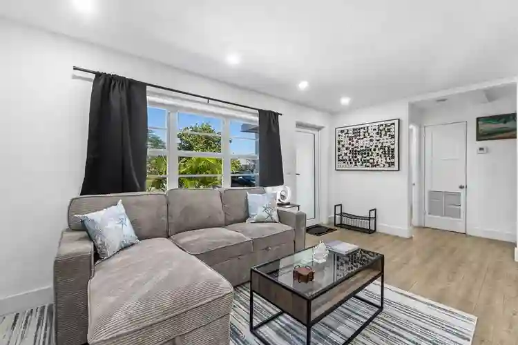Full Furnished 2BD/1BA Home