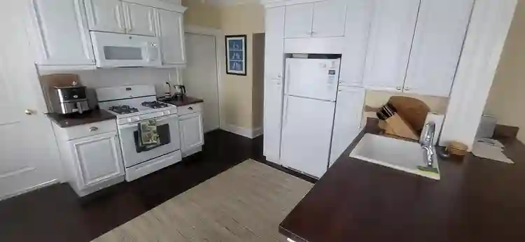 Room for rent in black rock bridgep