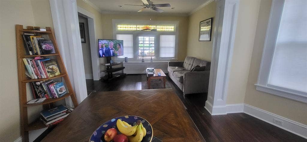 Room for rent in black rock bridgep