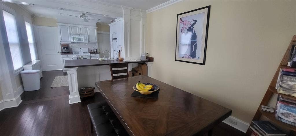 Room for rent in black rock bridgep