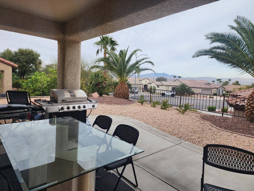 Share room in Henderson