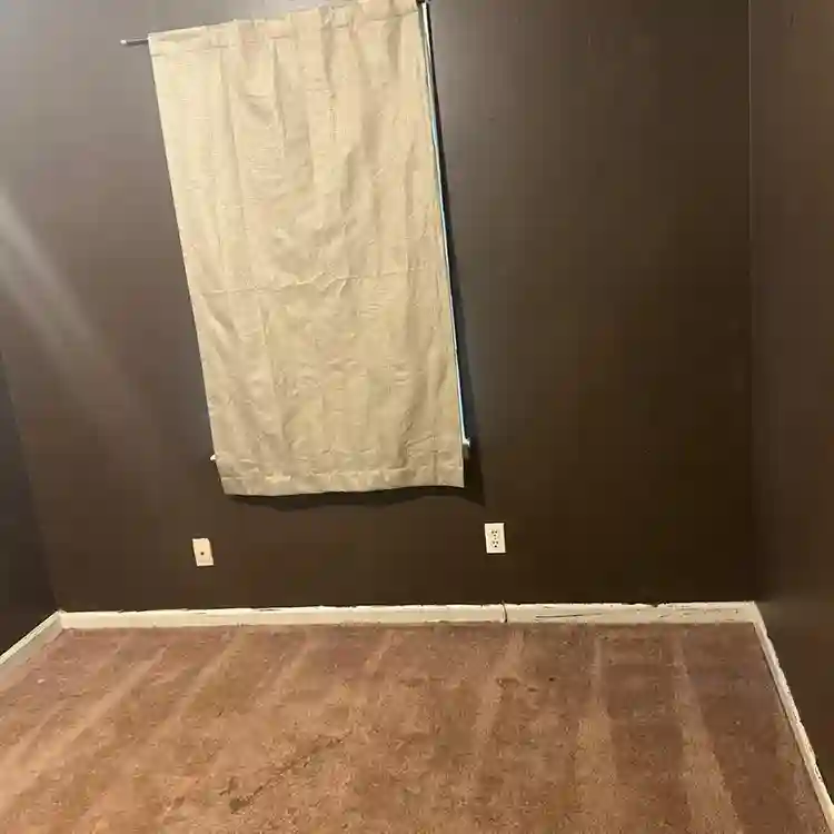Room, For Rent