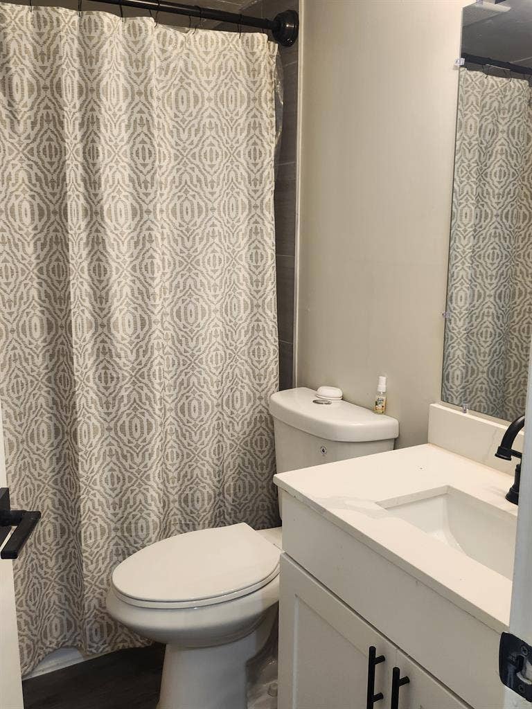 1 bedroom with utiliies included