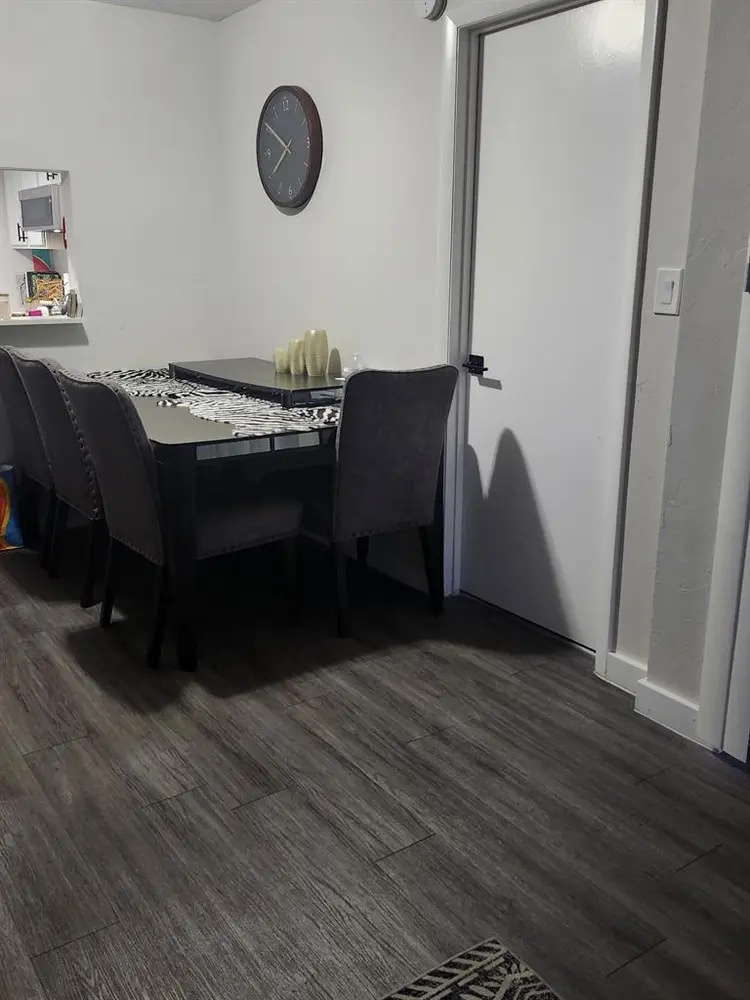 1 bedroom with utiliies included
