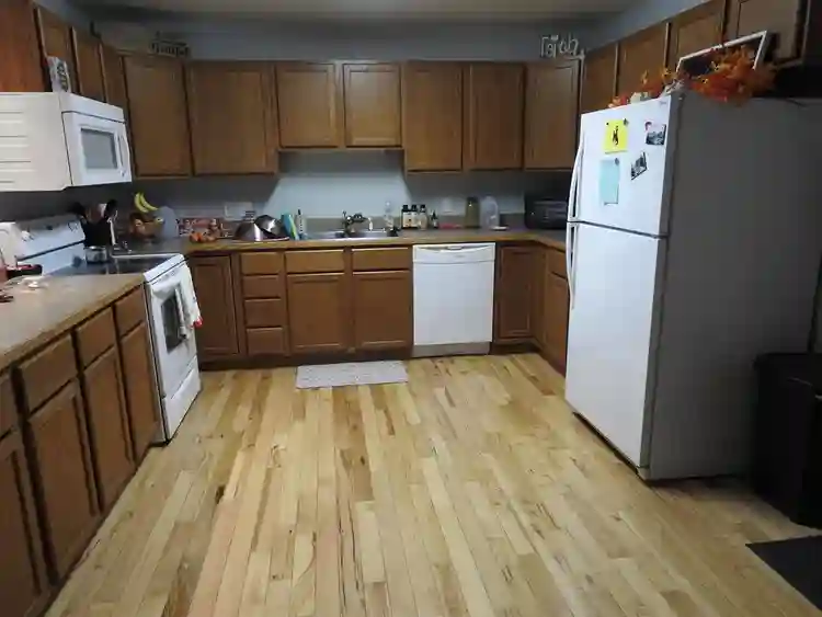 Lovely furnished room in condo