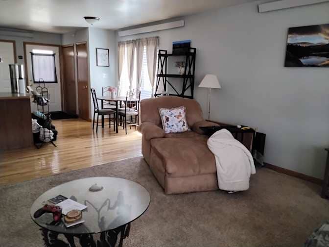 Lovely furnished room in condo