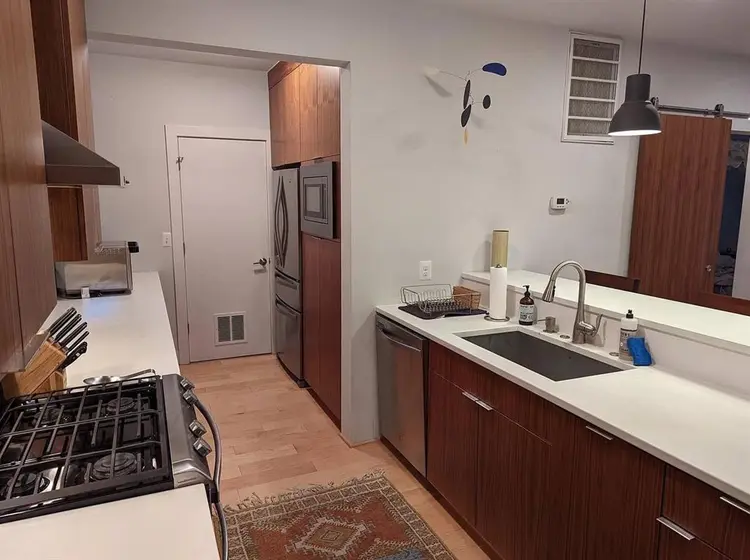 1 Bed 1 Bath Sublet Available