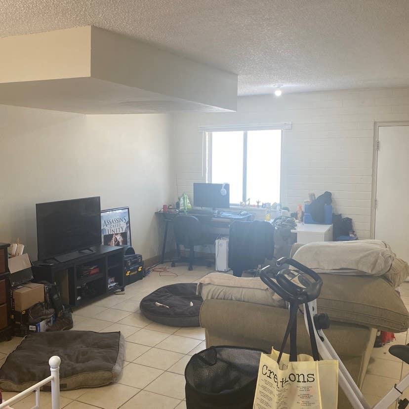 Studio apartment, 1 bed 1 bath.