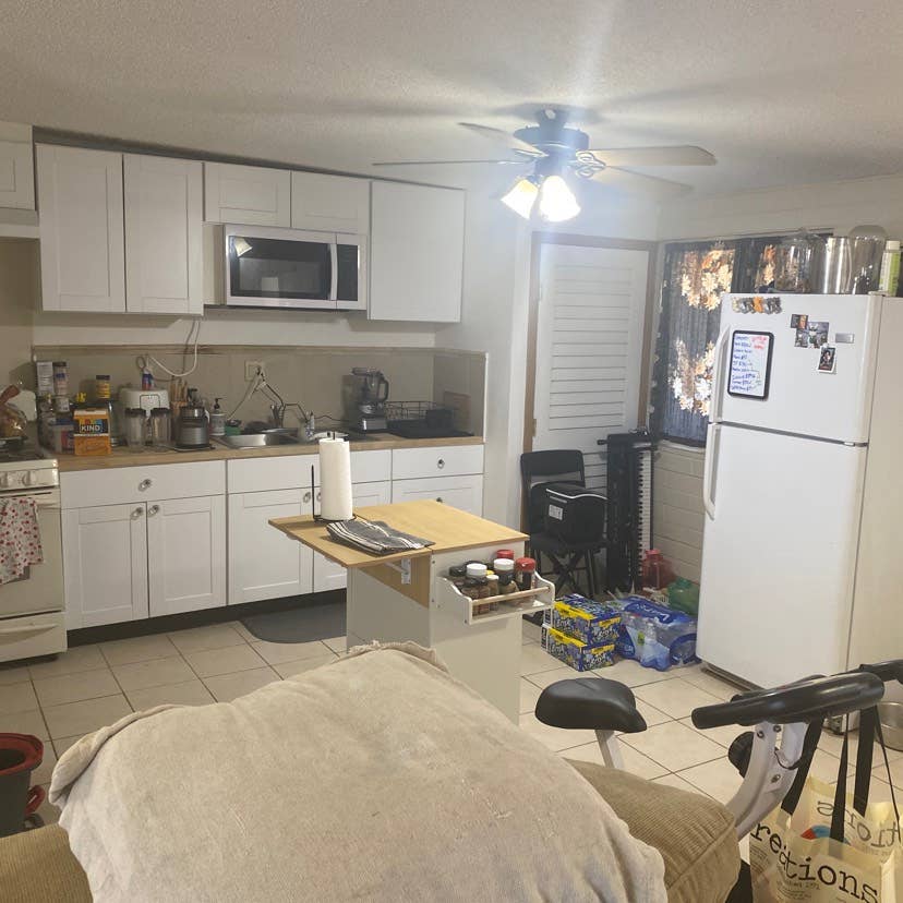 Studio apartment, 1 bed 1 bath.