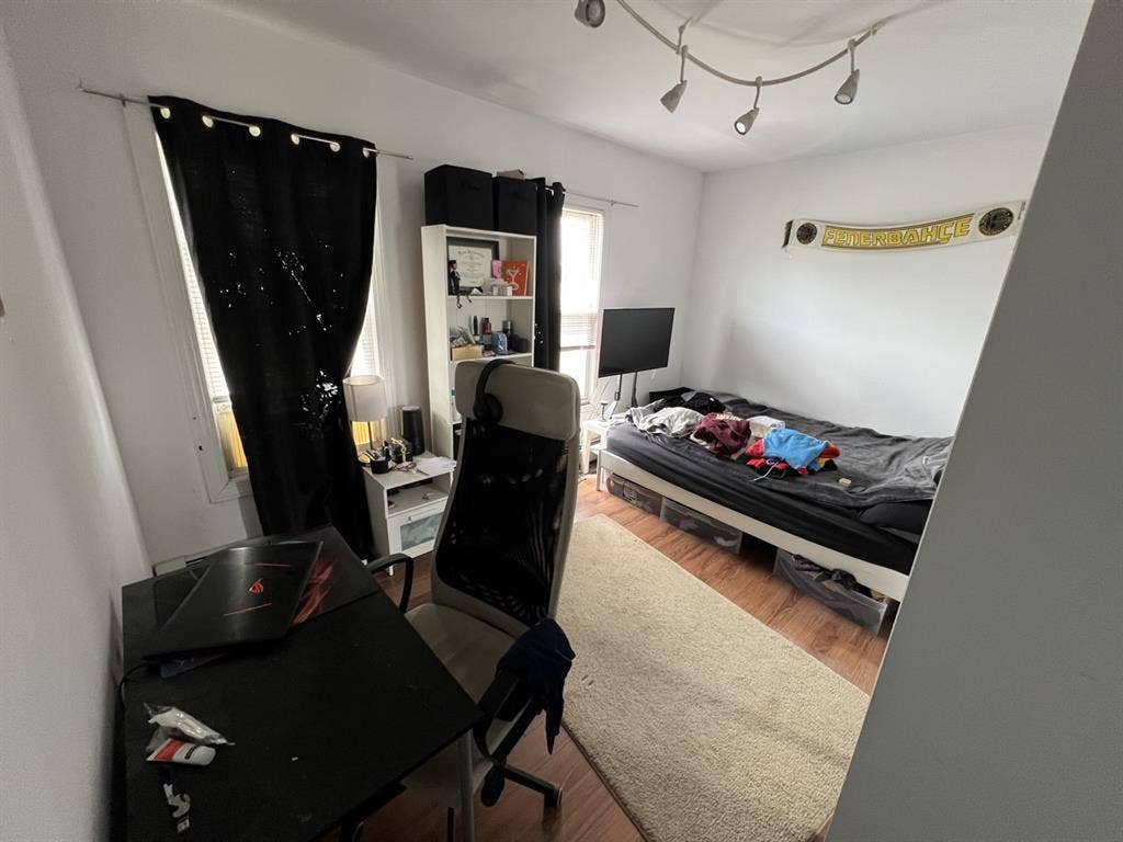 Privet room for rent