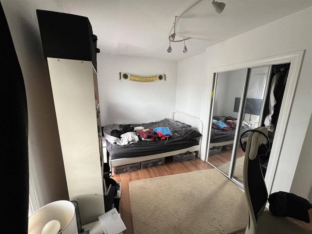Privet room for rent