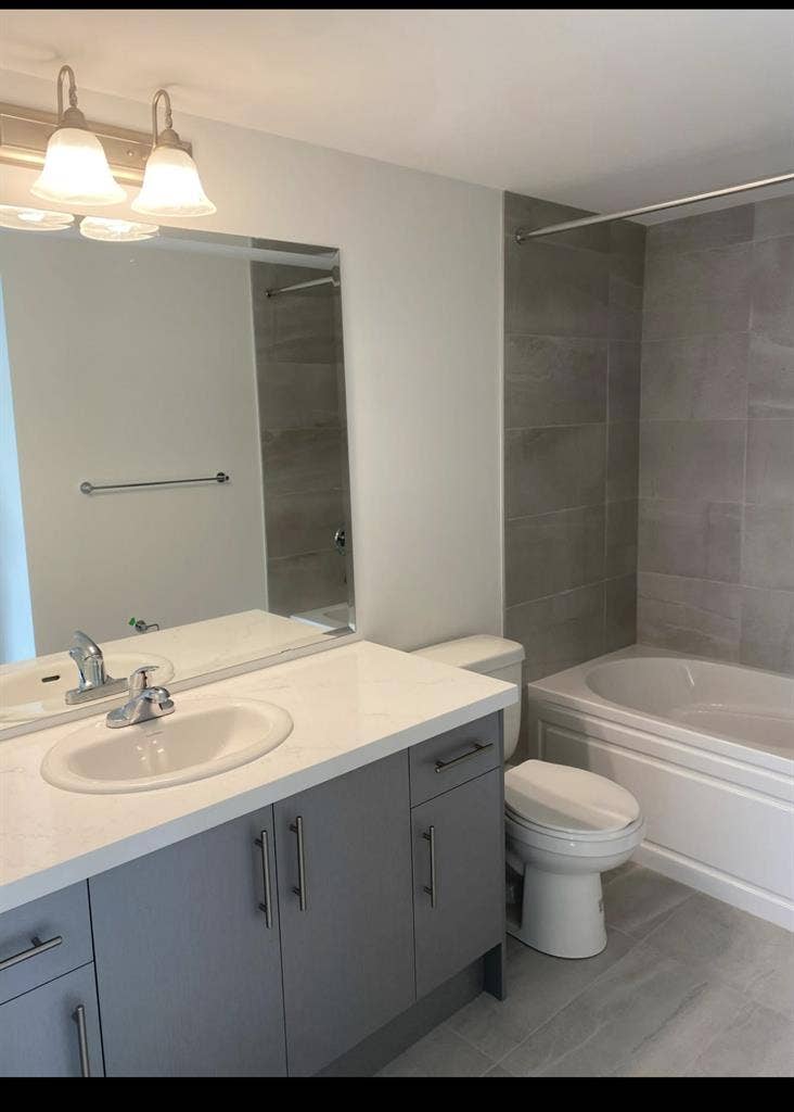 2 BR - 1.5 Bath from July 1