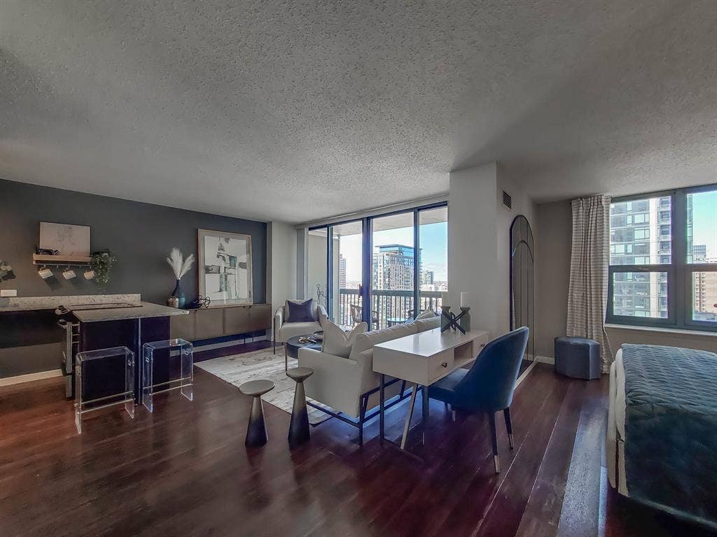 Sublet Available in River North