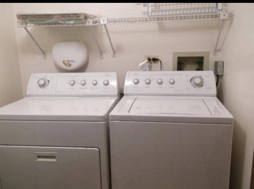Master bedroom for rent