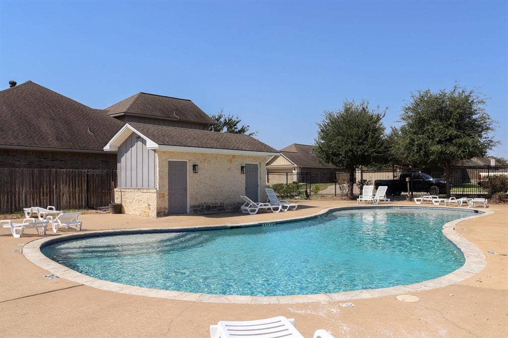 Sublease available