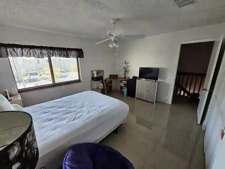 Beautiful Private Room & Bathroom