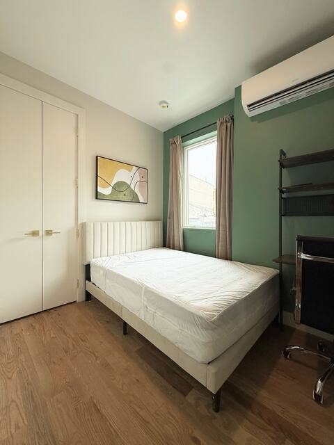 Room for Student or Professional