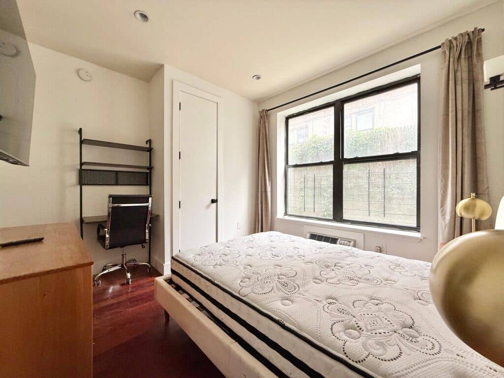 Room for Student or Professional