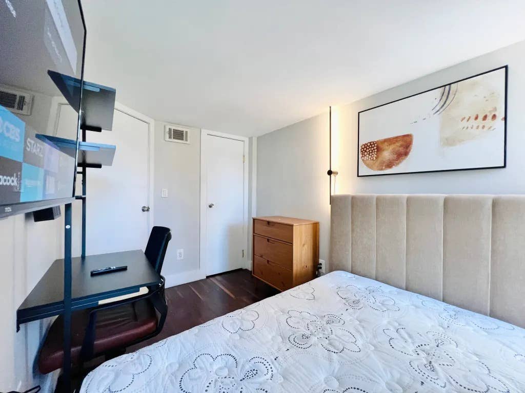 Furnished Room I Prime Bushwick