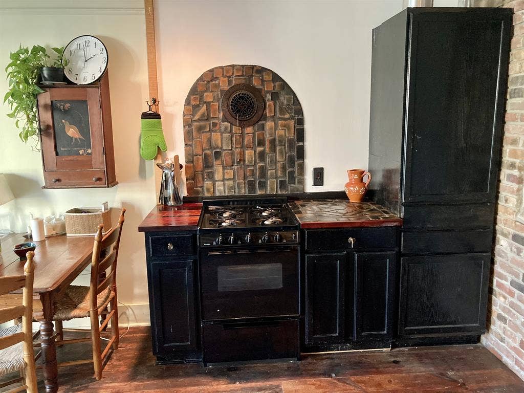 large bright furnished room females