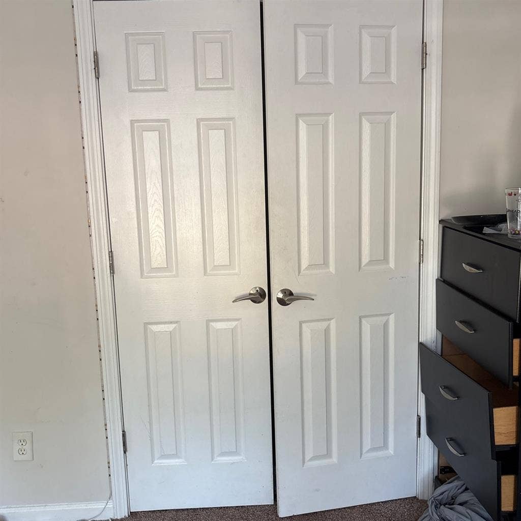 Room available at azalea ridge