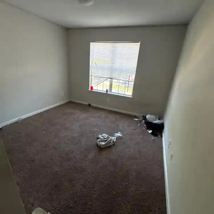 Room available at azalea ridge