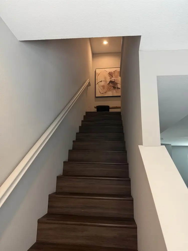 Room Available in 2bed/2.5 bath