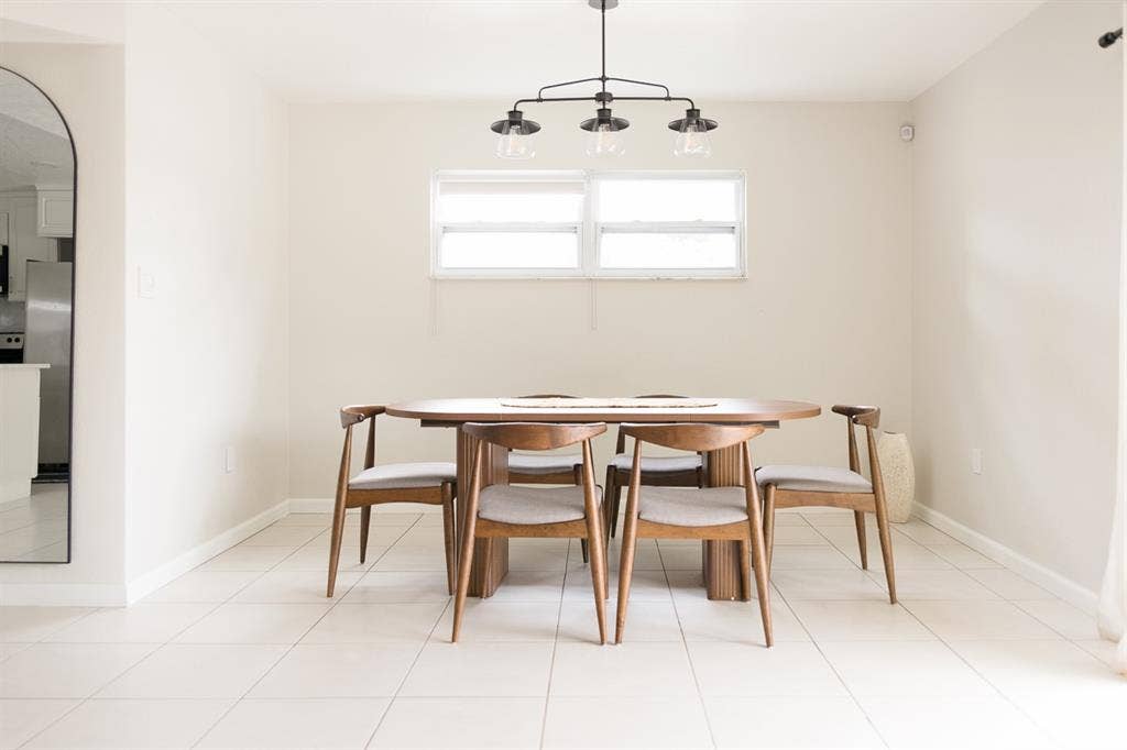 Renovated home in Kissimmee near DT