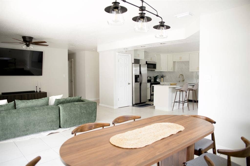 Renovated home in Kissimmee near DT