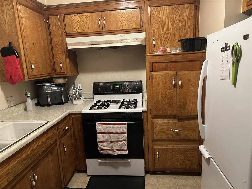Looking for a roommate