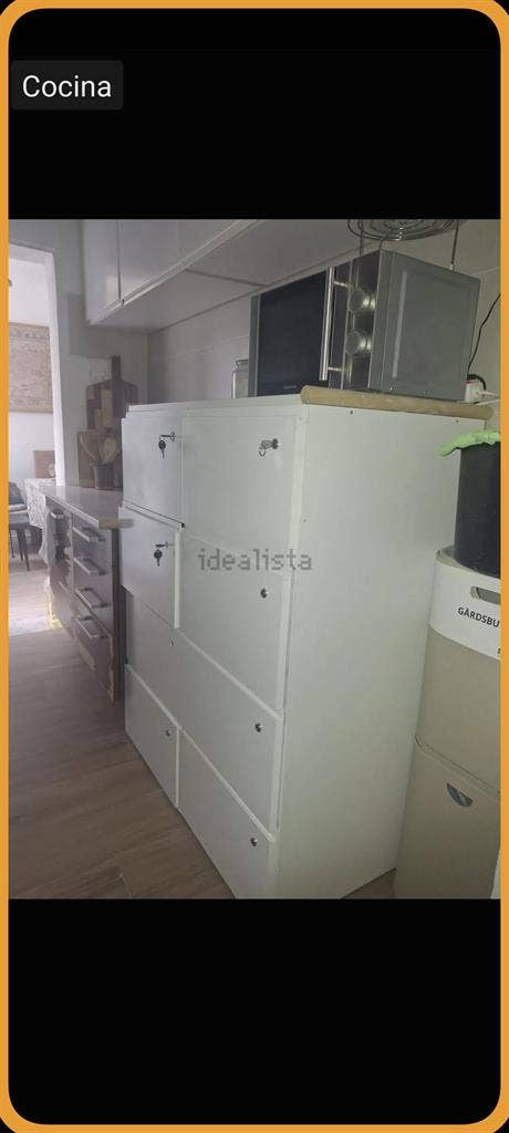 Busco compañero/a de piso.