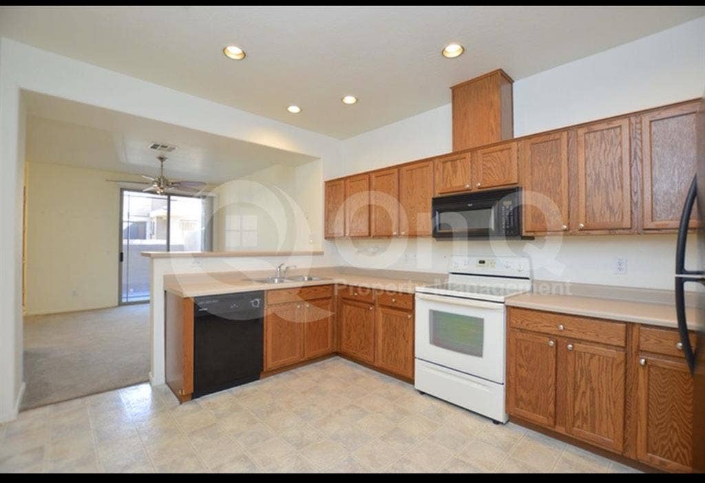 3 bed 3 bath condo
