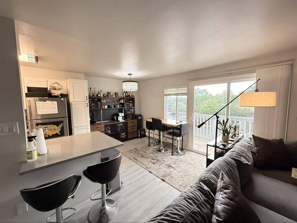 🏡 1 ROOMMATE WANTED - Arvada
