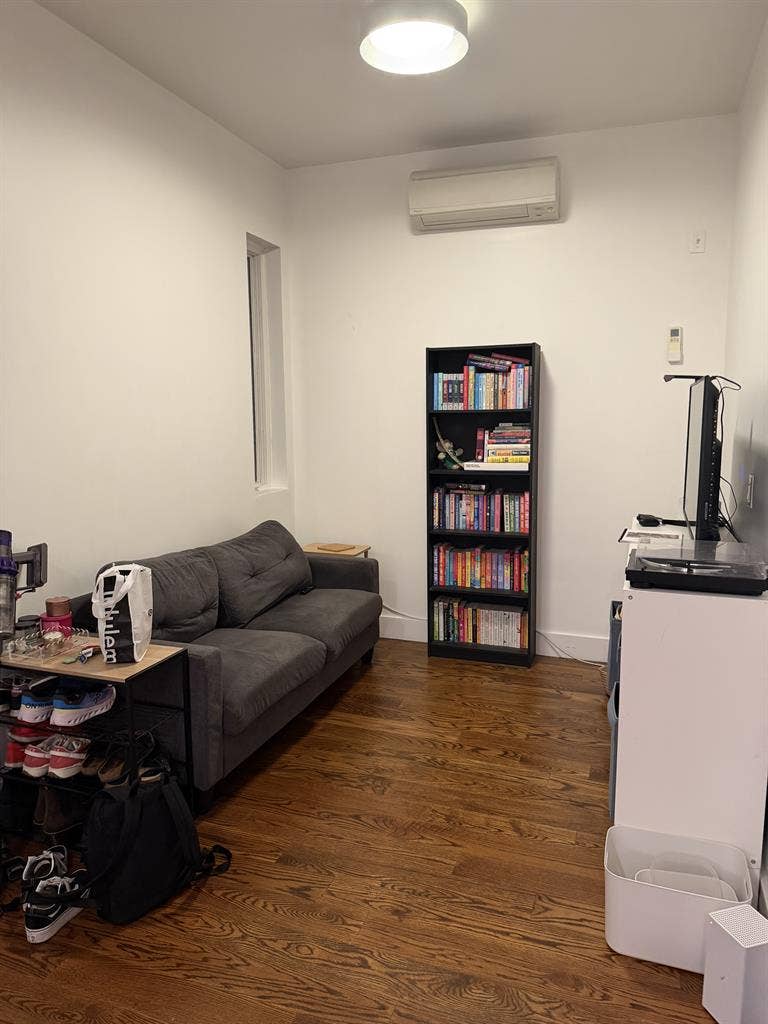 Room in 2 bed/1 bath in Bed Stuy