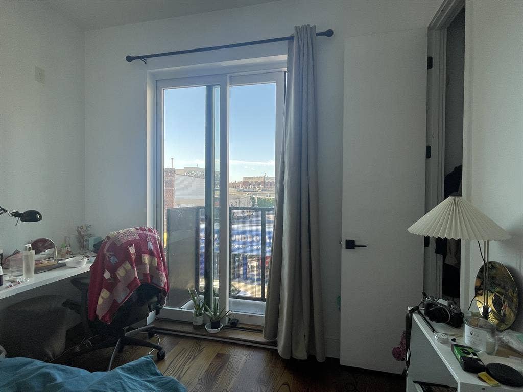 Room in 2 bed/1 bath in Bed Stuy