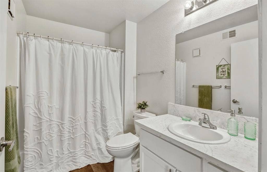 Room in Davis September 2026