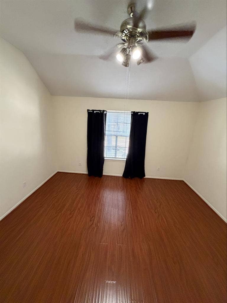 Large Private Room Rental clean