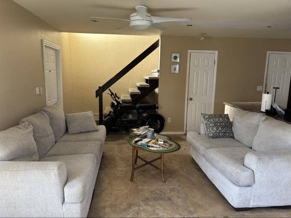 PALMETTO BAY ROOM