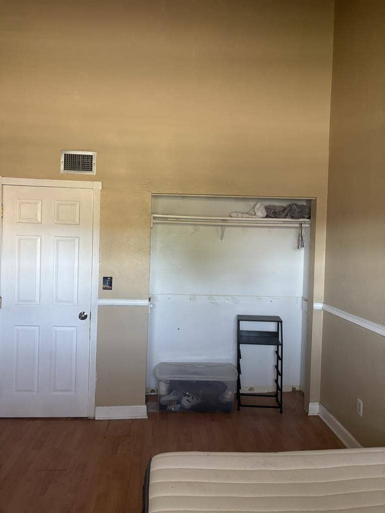 PALMETTO BAY ROOM