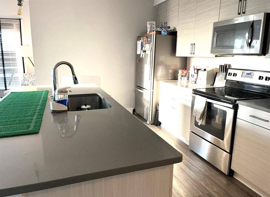 Room & Private Bath Avail 7/1/26