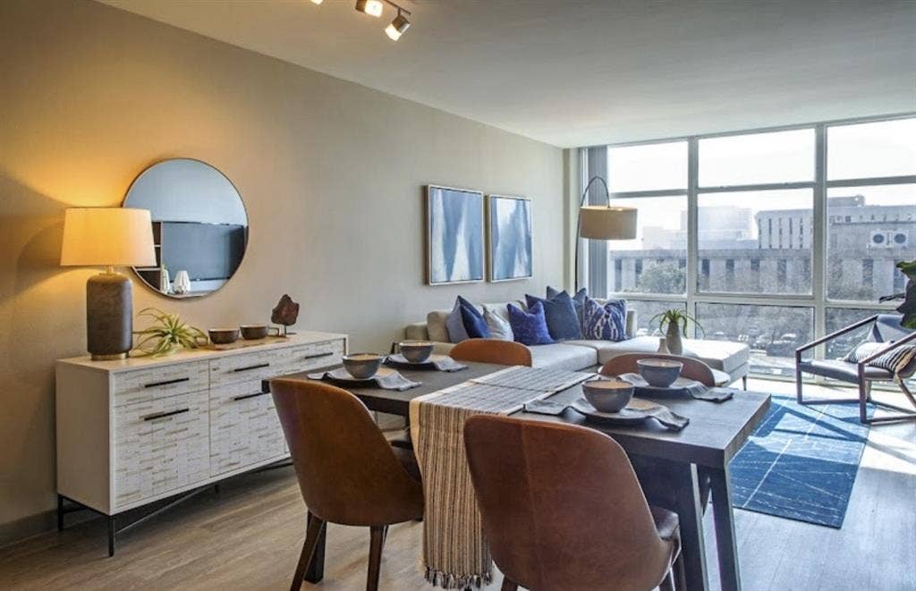 Roommate wanted in 77098