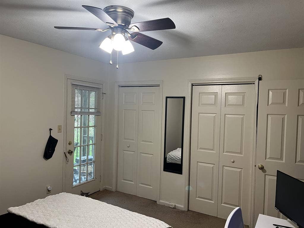 Lease takeover 26-27, 2 months free
