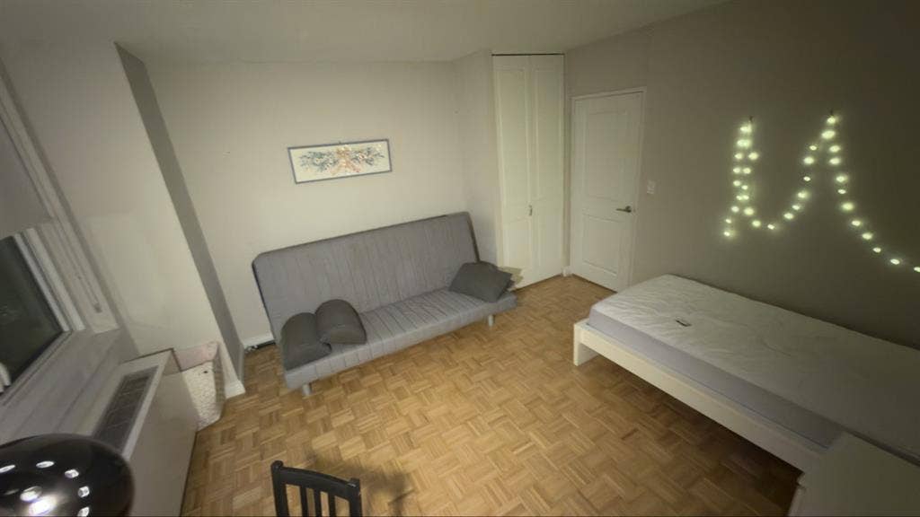 Bright UES Room + Private Bath