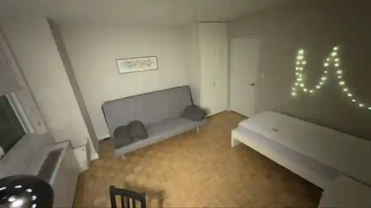 Bright UES Room + Private Bath